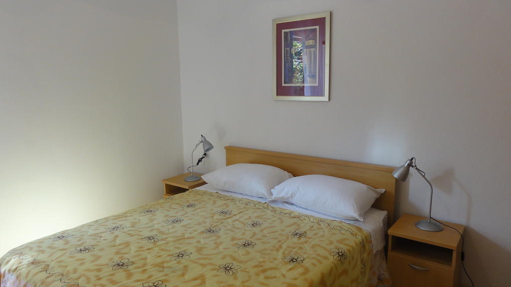 Studio Apartments With Terrace Near Sea - Angela'S Apartments Zadar Værelse billede